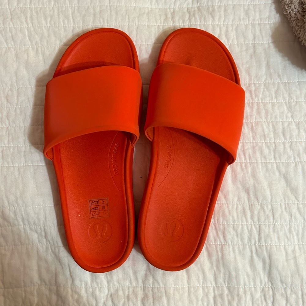 Coral lululemon slides